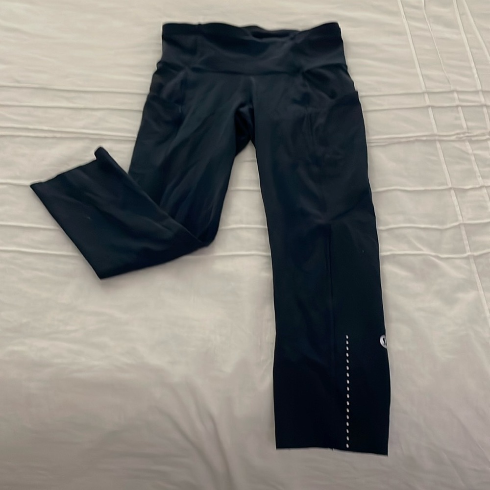 lululemon athletica Black Cropped Pants